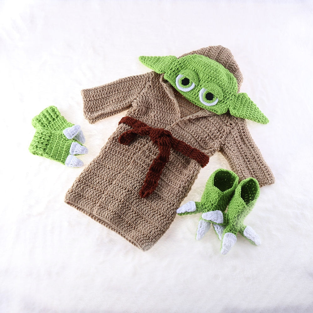 Crochet Baby Yoda Outfit - Well Pick