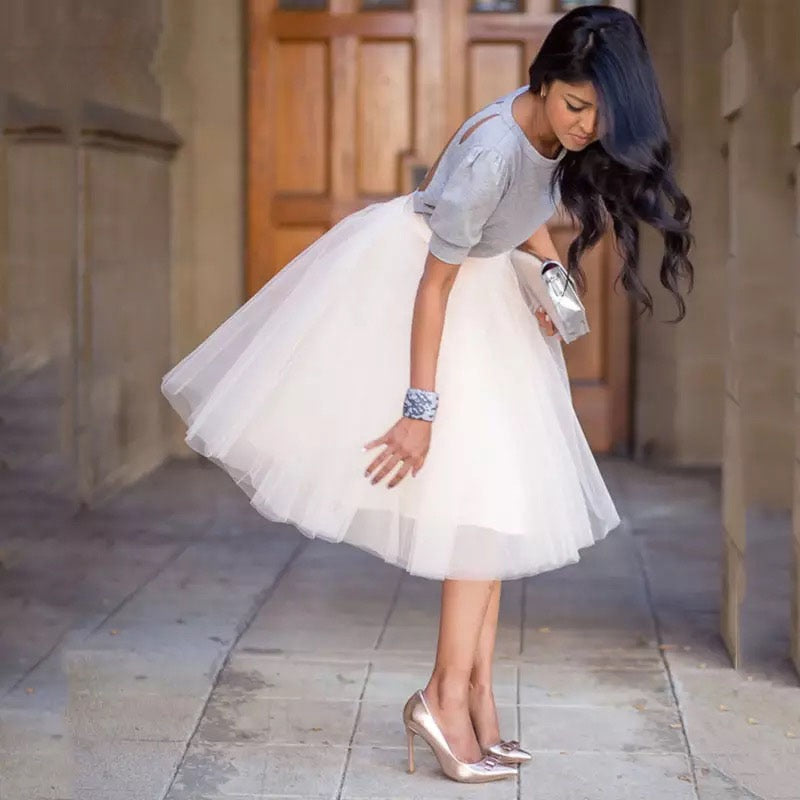 White tulle shop skirt knee length