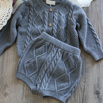 Baby Sweater Cardigan/Clothing Suit